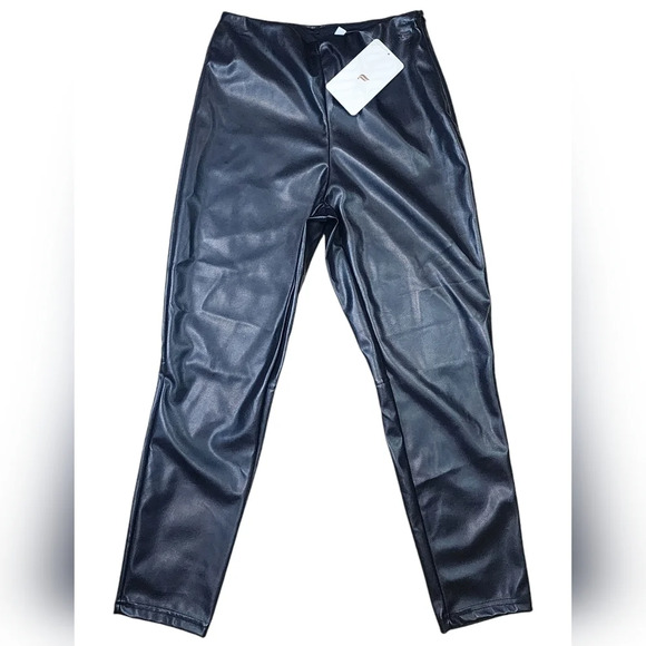 Fabletics Vegan Leather Ankle Leggings NWT - Picture 3 of 10